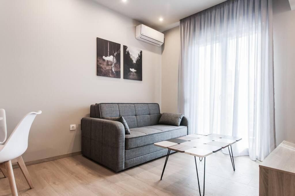 Apartment In Keramikos, Афины Экстерьер фото