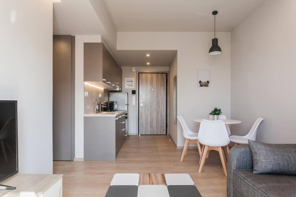 Apartment In Keramikos, Афины Экстерьер фото