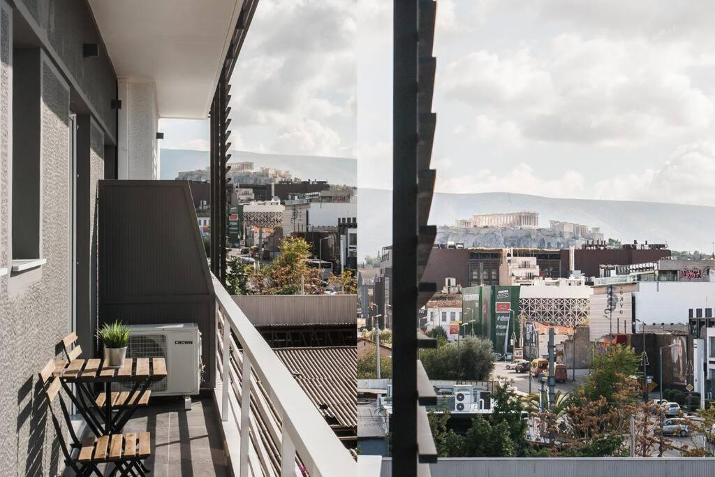 Apartment In Keramikos, Афины Экстерьер фото